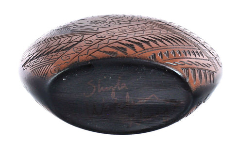 Bear Navajo Hand Crafted Pot By Artist Shyla Watchman JX125594